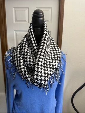 100% Cashmere Infinity Snood Scarf Houndstooth Made in Germany
